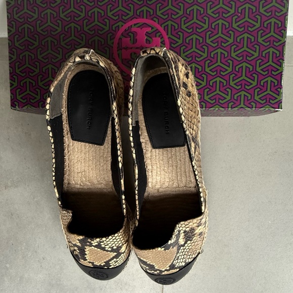 NWT ▫️Tory Burch ▫️Color Block Flat Snake-Print Espadrilles • - Picture 2 of 8